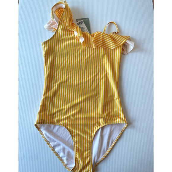 H&M swimsuit new with tags - Picture 1 of 3